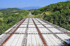 Inversión del plan de infraestructura para hoteles y carreteras