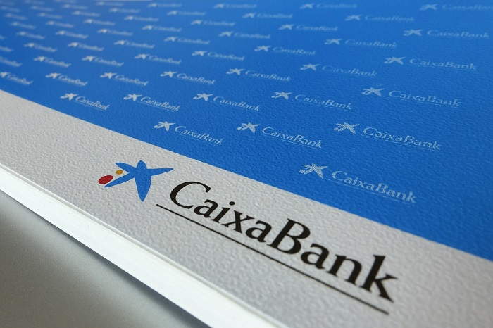 Aprende más sobre las Comisiones y Beneficios de la Tarjeta de Crédito CaixaBank