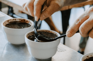 ¿Cuánto Vale una Taza de Café en todo el Mundo?
