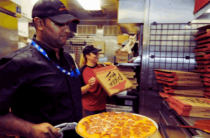 Cómo Solicitar Empleo en Pizza Hut