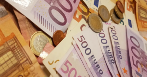 Empréstimos Rápidos em Portugal: Como Funcionam e o Que Deve Avaliar Antes de Pedir Crédito